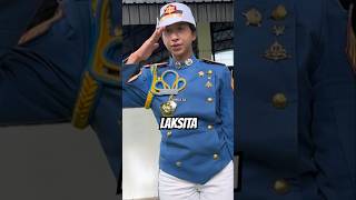 Mantul Gaya Hormat Laksita Taruni Cantik Akmil Akademi Militer drumband akmil [upl. by Suoicserp]