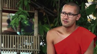 Gutes Karma Beten betteln und befreien  Jason wird buddhistischer Mönch Novize [upl. by Sethrida64]