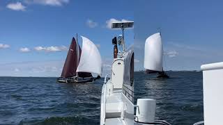 Nederland vanaf het water  meevaren op woonschip Robbedoes met schipper Wim en matroos Anneke [upl. by Euqram]