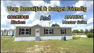 BEAUTIFUL amp BUDGET FRIENDLY Double Wide Mobile Home THE EAGLE 52 By Clayton Homes [upl. by Eeladnerb]