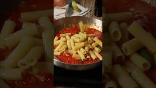 🍝⏰ Pasta a la Napolitana en 1 Minuto Sabor Italiano Instantáneo [upl. by Sidnal]