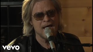 Daryl Hall  Here Comes the Rain Again Live From Daryls House [upl. by Grimona]