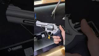 Taurus Raging Hunter O calibre mais forte da TAURUS [upl. by Nymrak359]