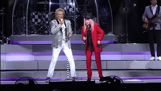 Sir Rod Stewart with Cyndi Lauper  This Old Heart of Mine Live [upl. by Annair]