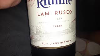 Riunite lambrusco fine wine review jarred333 the real manbehindacamera [upl. by Evey]