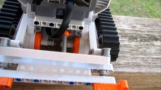 Mindstorms NXT 20 Explorer Compact Tracked Robot [upl. by Seldon]