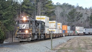 HD NS 2563 leads NS Train 220 in Waco GA [upl. by Prowel]