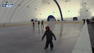 Patinoarul acoperit din Poiana Brasov [upl. by Rauch839]