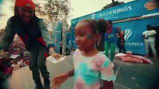 Yo Maps performing at trade fair amp blesses a little girl with some cash [upl. by Aprilette701]