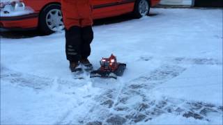 Dickie Toys Pistenbully 600 RC Snowcat plowing [upl. by Viviana73]