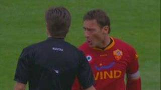 Udinese  Roma  Il Vaffanculo di Totti a Rizzoli [upl. by Carlita995]