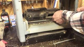 Changing the knivesblades on my Delta 12 inch planer [upl. by Leay]