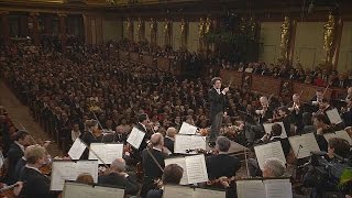 Viyana yeni yıla Gustavo Dudamel ile başladı  musica [upl. by Stiruc190]