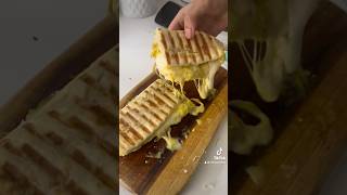 ⚫️ RECETTE  PANINI INCROYABLE AU POULET MARINÉ shorts [upl. by Nowed435]