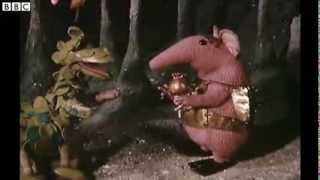 The Clangers to make TV return in 2015 [upl. by Petua]