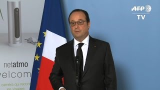 Loi Travail  Hollande ne veut pas dun quotpays de précaritéquot [upl. by Breger]