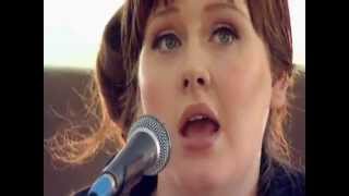 Adele  Hometown Glory Live on a BBC 2 show called quotSoundquot Aired 27th October 2007 [upl. by Wilfreda]