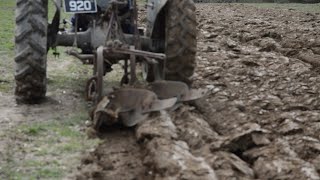 How to make a tidy furrow like a boss [upl. by Bumgardner]