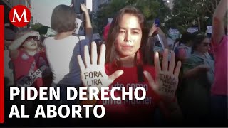 Mujeres protestan en Brasil por ley que penaliza el aborto como homicidio [upl. by Nwahs]