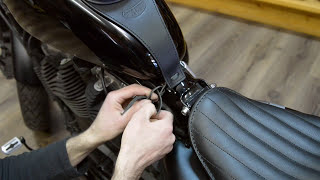 How to mount detachable tank cover bag for Hd Sportster Ends Cuoio [upl. by Margo]