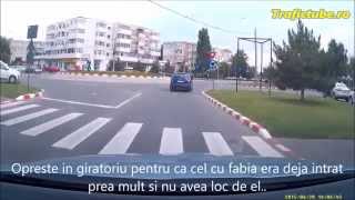 Trafic Ploiesti 1 biciclisti prioritati handicapati [upl. by Knitter]