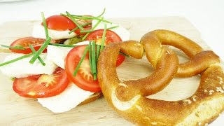 DIY Rezepte mit Brezeln  DIY Inspiration Challenge  Brezel mit Mozarella amp Tomaten [upl. by Viole]