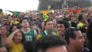 Bollinger FußballFans in Brasilien auf der WM Jubel in Salvador da Bahia [upl. by Llemij]