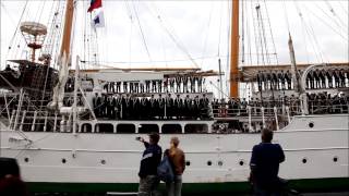 Vertrek  Departure van Naval Tall Ship ESMERALDA na de Sail 2015 in Amsterdam [upl. by Odla715]