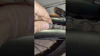 Too easy to remove a Shimano quick links mtb [upl. by Acilegna502]