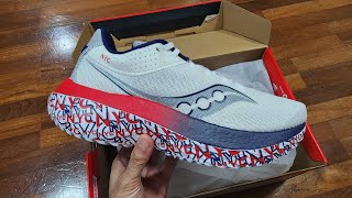 Unboxing รอรีวิว รองเท้าวิ่ง Saucony Kinvara Pro New York Marathon collection [upl. by Tildi]