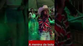 Menina da Bota show viralshort [upl. by Euqimod]