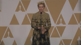 Oscars 2018 Frances McDormand Backstage FULL PRESS CONFERENCE [upl. by Nolek806]