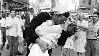 VA Official Says WWII Kiss Photo Will Not Be Banned [upl. by Lenzi]