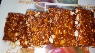 बाजार से भी अच्छी चिक्की घर पर बनाये  Peanut chikki Recipe  मूंगफली और तिल की चक्की [upl. by Sherris]