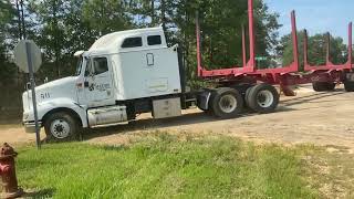 Western Star 4900 Logging Truck and International Logging Truck [upl. by Hootman531]