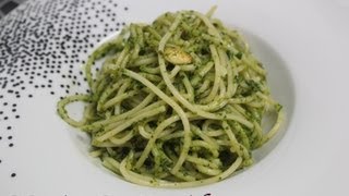 Espagueti al Pesto de perejil  Cocina con David [upl. by Fabyola625]