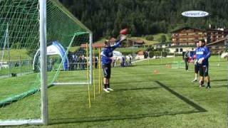 torwartdeTraining mit T Schlieck  Aufwärmen mit Ballgefühl III Slalom [upl. by Noyr]