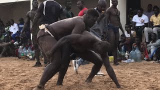 2ème combat et victoire de PETIT SÉLÉ à Adrien Senghor le 05 MAI 2024 [upl. by Katee700]