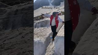 Rohtang pass manali rohtangpassinjune manali manalitrip rohtang tripmemories spitivalley [upl. by Gunn]