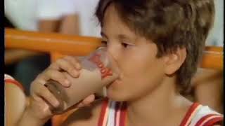 Comercial Toddy 1986 [upl. by Almena]