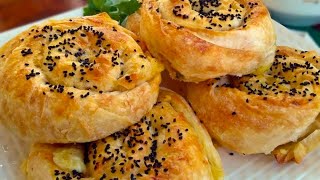 HAZIR YUFKADAN EL AÇMASI LEZZETİNDE ISPANAKLI GÜL BÖREĞİ TARİFİ💯PRATİK VE KOLAY BÖREK TARİFİ [upl. by Airretnahs60]