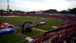 SF1 Clausura 2015 CD FAS vs Metapán recibimiento al equipo [upl. by Nuahsel440]