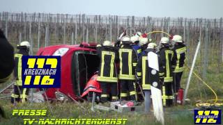 Unfall PfaffenSchwabenheim PKW im Weinberg Kreuznach112de [upl. by Duwe995]