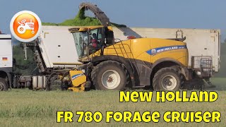 Silage 2023  New Holland FR 780 forager in wholegrain rye silage [upl. by Wilmott736]