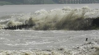 High Tide in River Ganges गंगा नदी में उच्च ज्वारবান [upl. by Llecram]