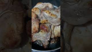 Chuletas en salsa verde con papas food viralvideo comidamexicana lovechuletas [upl. by Hartzel]