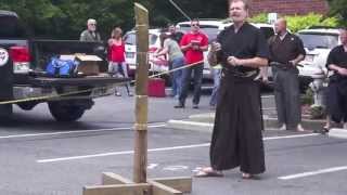 Atlanta Blade show 2014 James Williams Sensei Tameshigiri demonstration [upl. by Enened978]