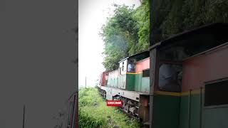 Train travel to badulla sri lanka srilankatravel srilankatrain srilankarailway [upl. by Skees]