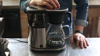 Bonavita 1901GW 8 Cup Coffee Maker with Hot Plate Overview [upl. by Kcirdnekel]