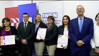 Empresarios cuencanos reciben “Mi Primer Certificado INEN” [upl. by Aydin894]